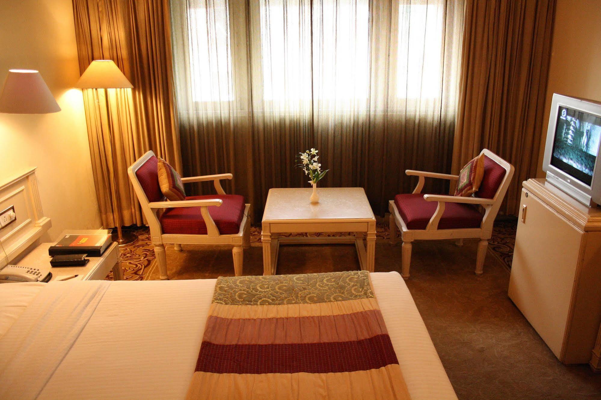 Hotel Bawa International Βομβάη Εξωτερικό φωτογραφία