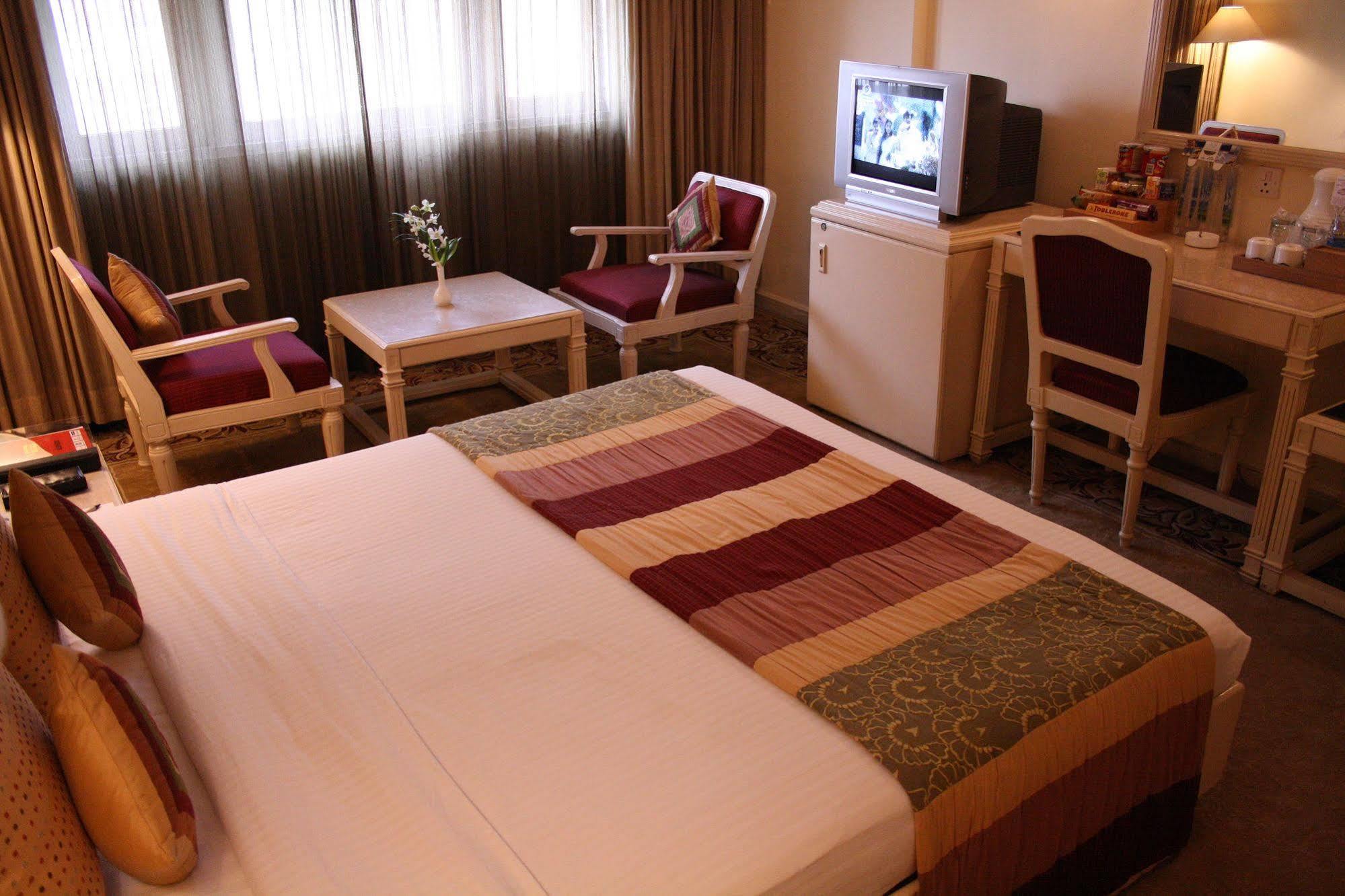 Hotel Bawa International Βομβάη Εξωτερικό φωτογραφία